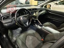 تۆیۆتا کامری